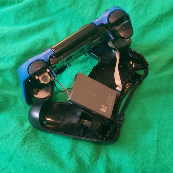 Playstation 4 Controller Broken Blue - Picture 4 of 4